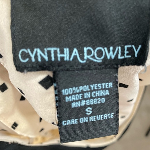 Cynthia Rowley Sleeveless Blouse Geometric Cottage Core Granny Core Small EUC - Picture 6 of 7